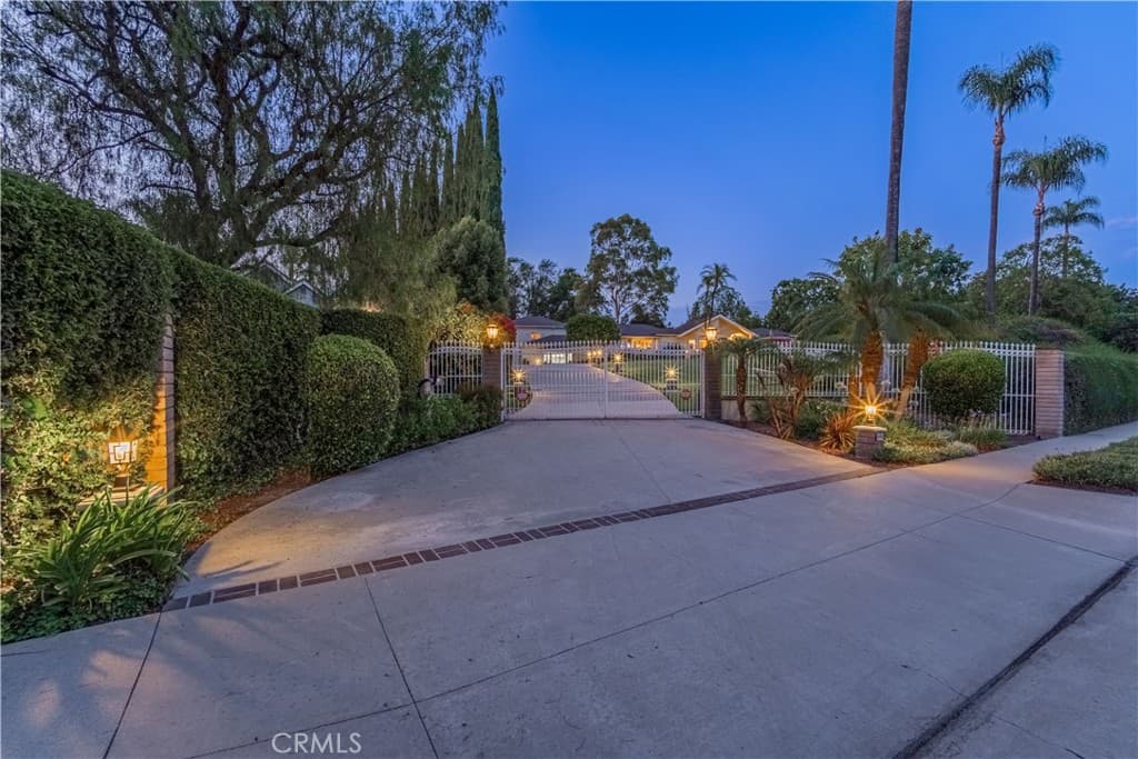 Home at 19749 Cameron, Covina — photo 3 of 12
