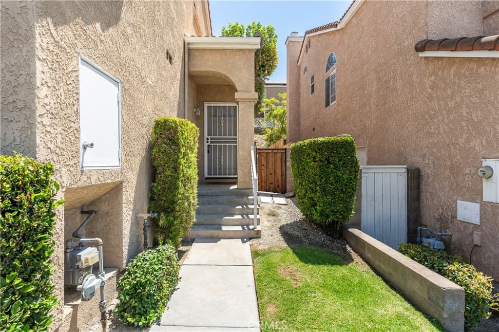 Townhouse at 106 Tanglewood Street, La Puente — photo 10 of 12