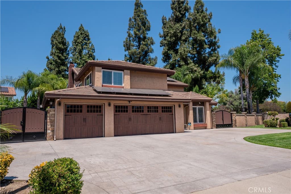 Home at 1425 Ancona Drive, La Verne — photo 3 of 12