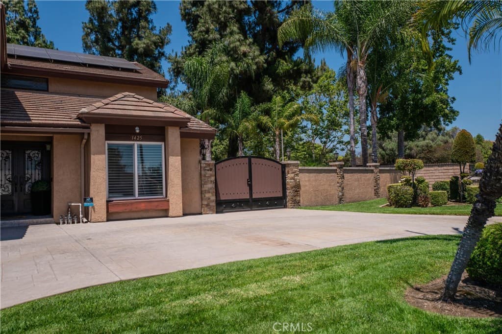 Home at 1425 Ancona Drive, La Verne — photo 5 of 12