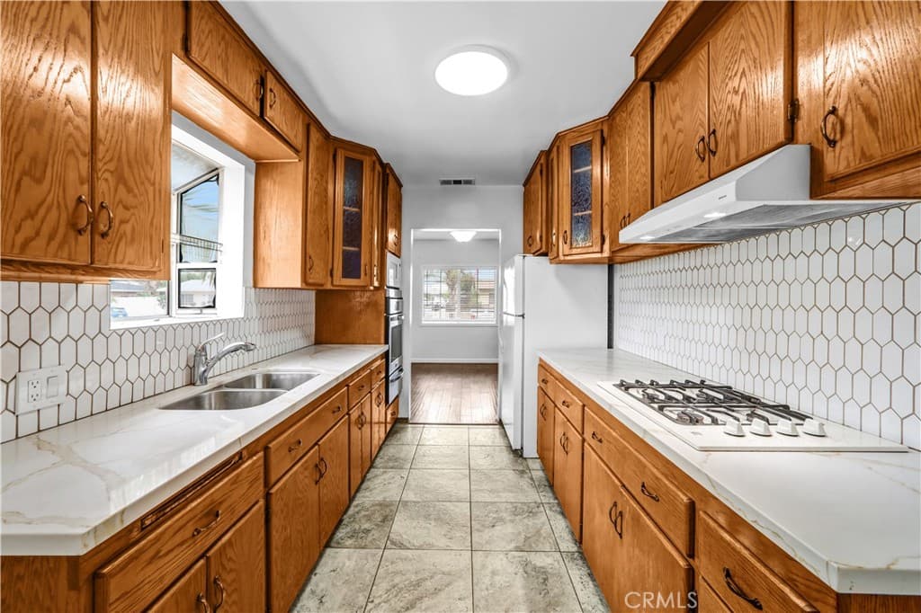 Home at 14657 Channing Street, Baldwin Park — photo 4 of 12