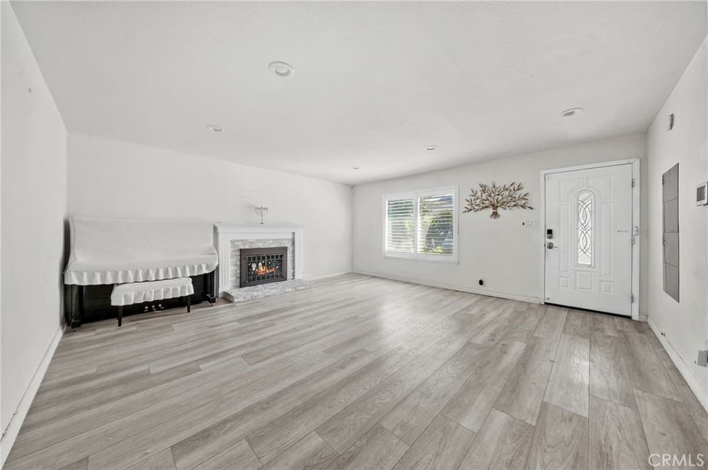 Home at 1902 Kiowa Crest Drive, Diamond Bar — photo 3 of 12