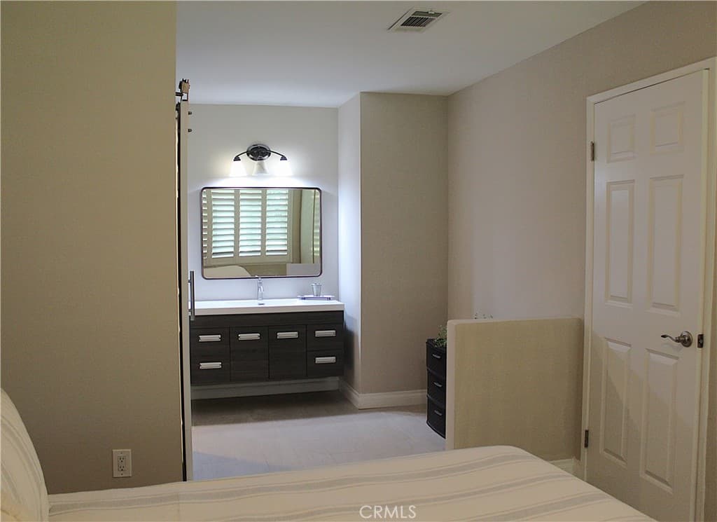 Townhouse at 457 Shadyglen, San Dimas — photo 11 of 12