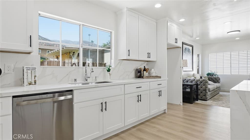 Home at 347 Stedman Place, Monrovia — photo 10 of 12