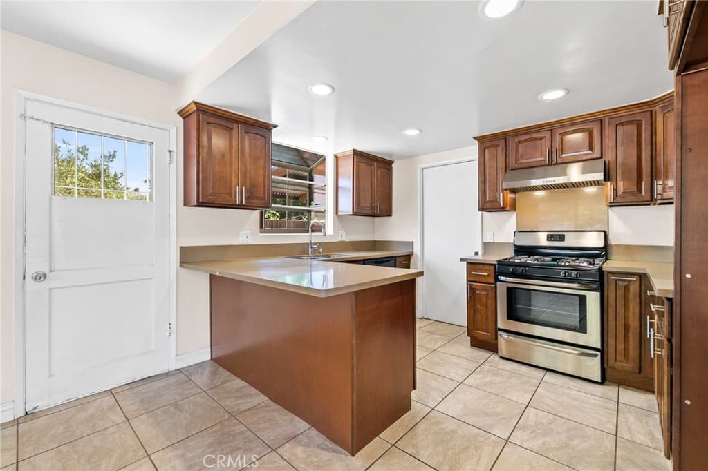 Home at 4605 Cedar Ave, El Monte — photo 6 of 12