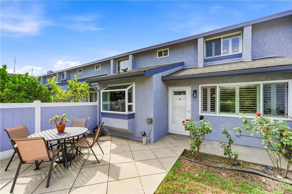 Townhouse at 900 W Sierra Madre 94, Azusa — photo 4 of 12