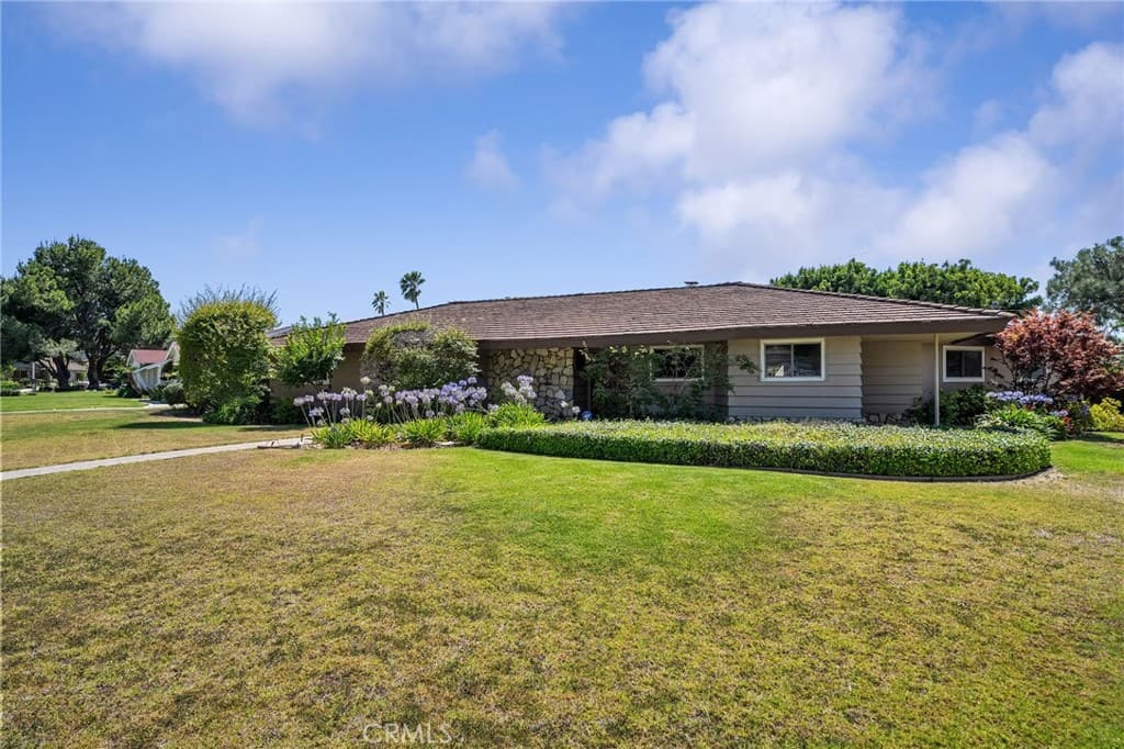 Home at 409 S La Serena, West Covina — photo 7 of 12