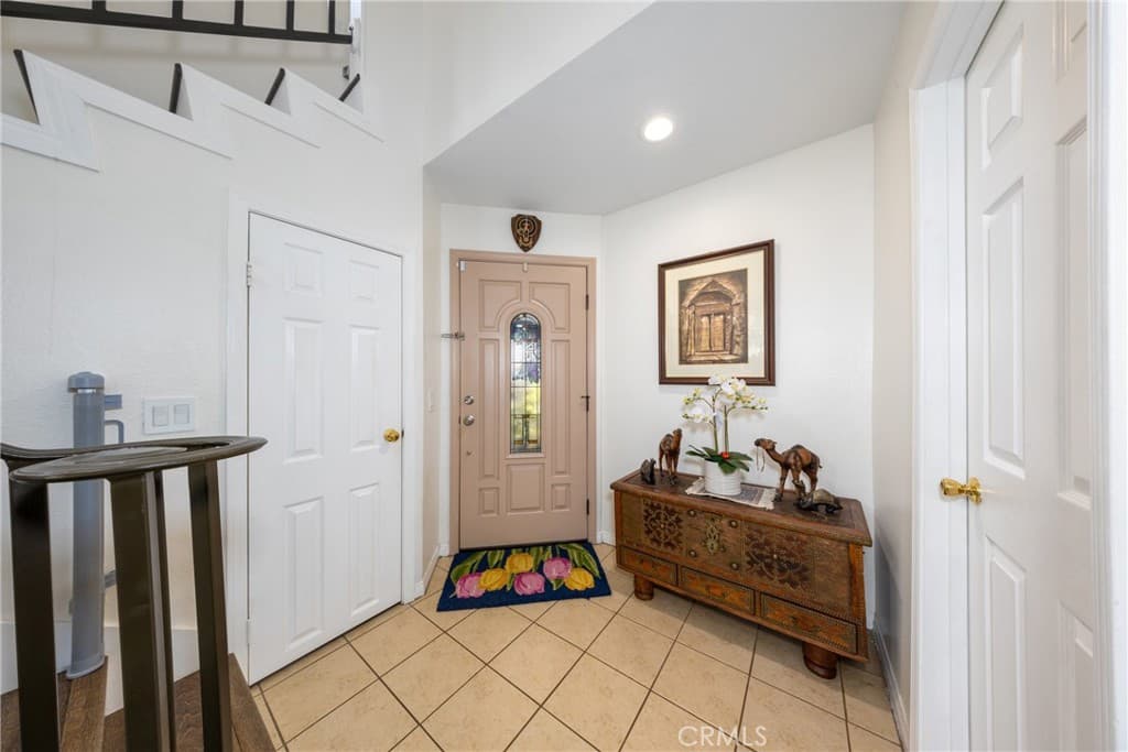 Townhouse at 997 Lotus Circle, San Dimas — photo 6 of 12