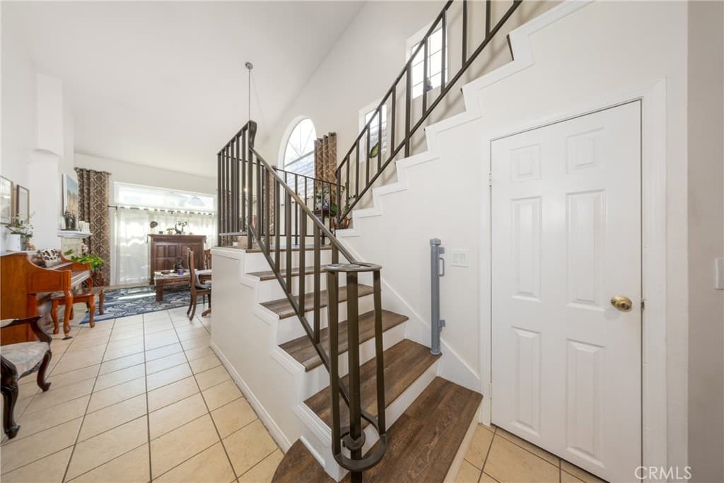 Townhouse at 997 Lotus Circle, San Dimas — photo 7 of 12
