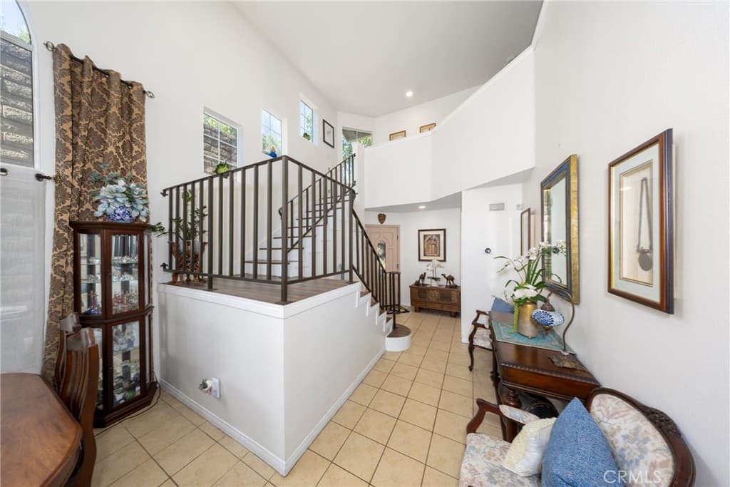 Townhouse at 997 Lotus Circle, San Dimas — photo 8 of 12
