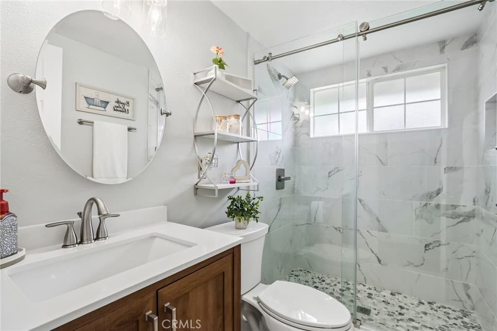 Home at 1107 E Walnut Avenue, Glendora — photo 12 of 12