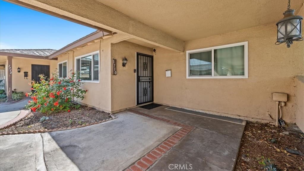 Condo at 1710 Appleton Way, Pomona — photo 4 of 12