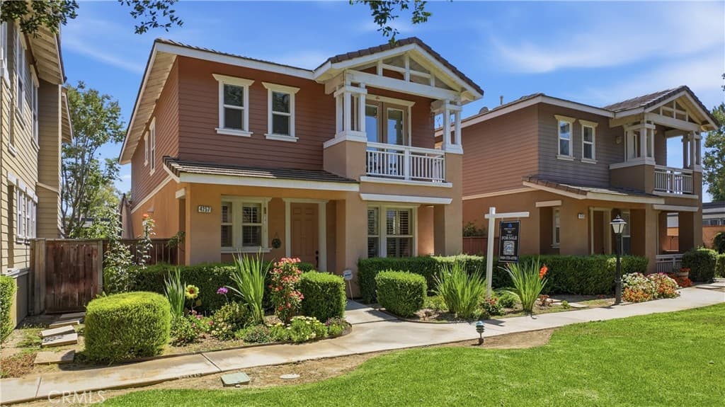 Home at 4257 Emerald, La Verne — photo 2 of 12
