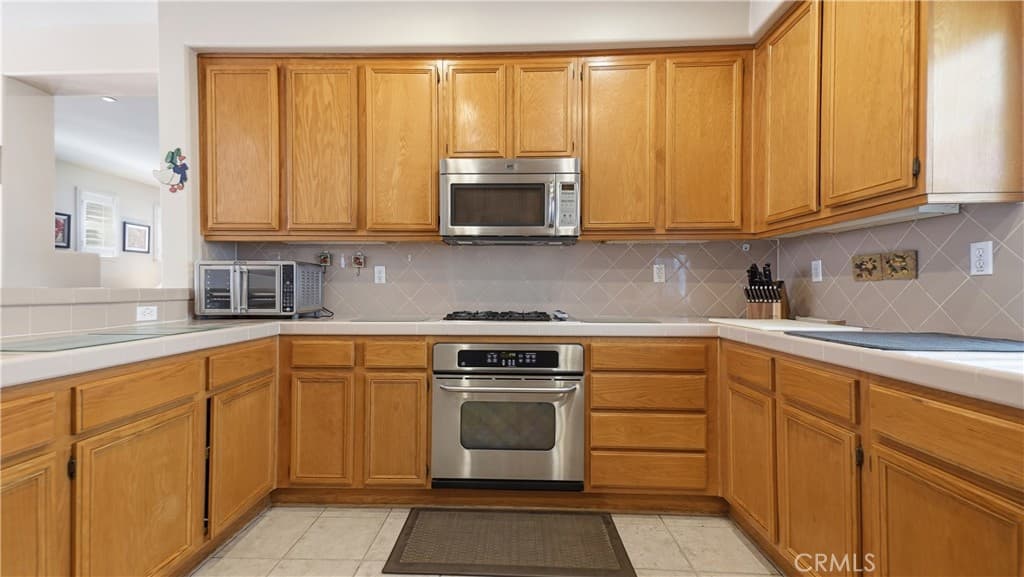 Home at 4257 Emerald, La Verne — photo 11 of 12