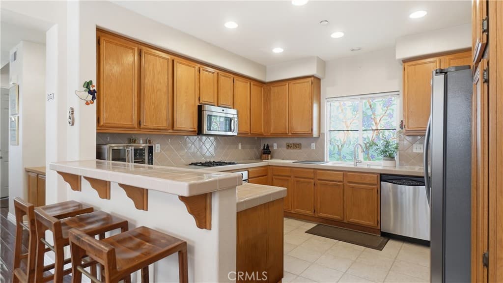 Home at 4257 Emerald, La Verne — photo 8 of 12