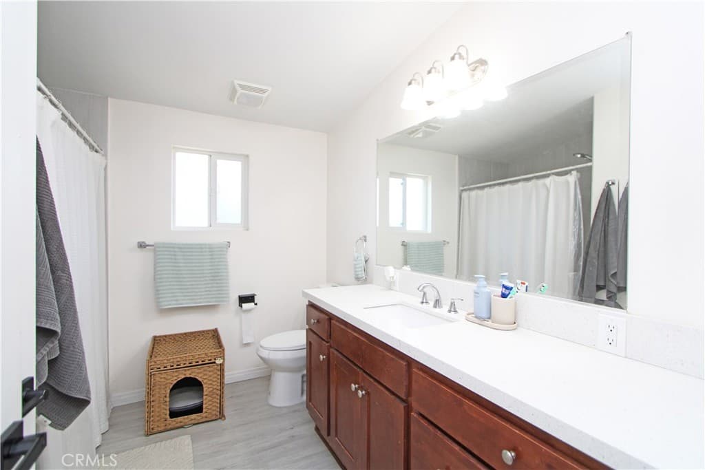 Home at 1461 W Mission Boulevard 106, Pomona — photo 10 of 12