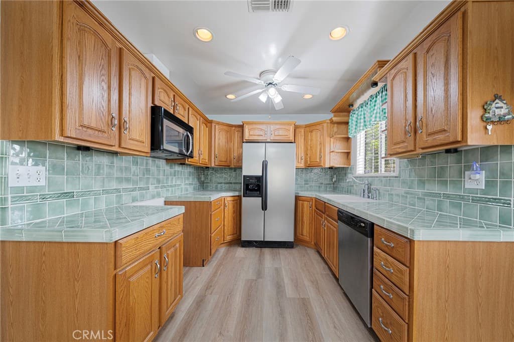 Home at 312 N Maplewood, West Covina — photo 8 of 12