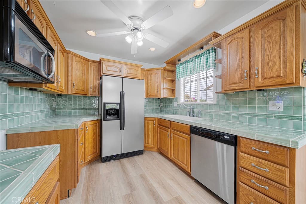 Home at 312 N Maplewood, West Covina — photo 9 of 12