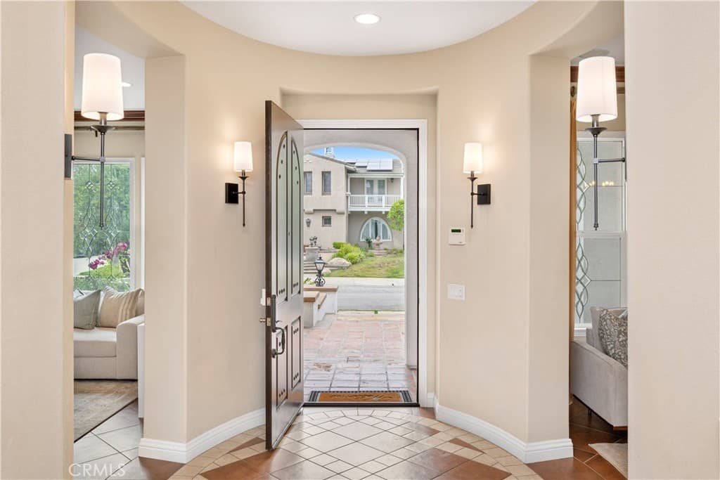 Home at 4394 Hiwassee, Claremont — photo 3 of 12