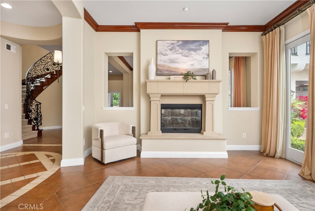 Home at 4394 Hiwassee, Claremont — photo 4 of 12