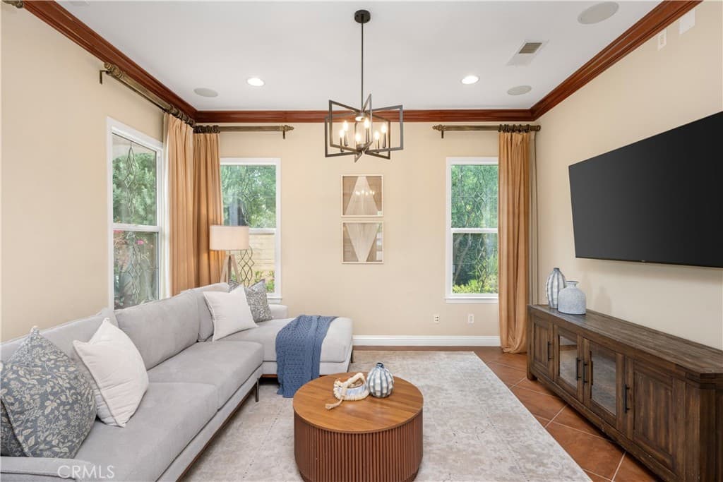 Home at 4394 Hiwassee, Claremont — photo 5 of 12