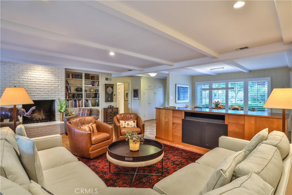 Home at 666 W 9th Street, Claremont — photo 7 of 12