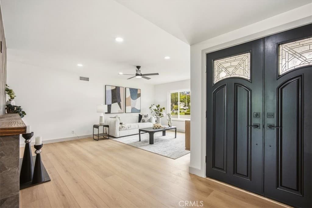 Home at 818 Hood, Claremont — photo 4 of 12