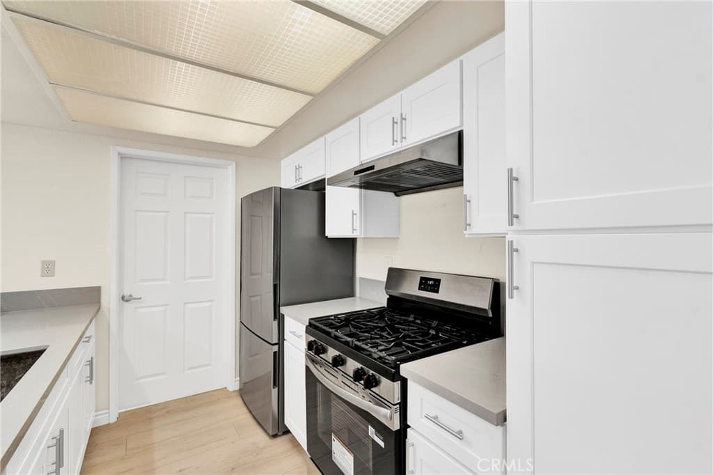 Condo at 1704 Bridgeport, West Covina — photo 11 of 12