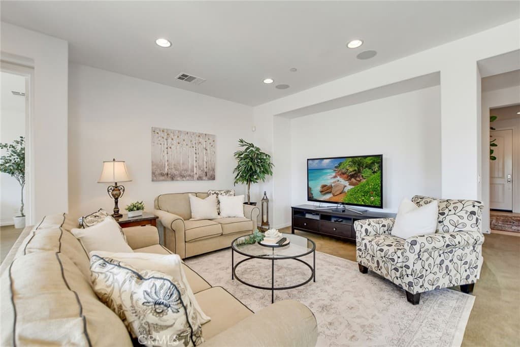Home at 864 E Manresa Drive, Azusa — photo 12 of 12