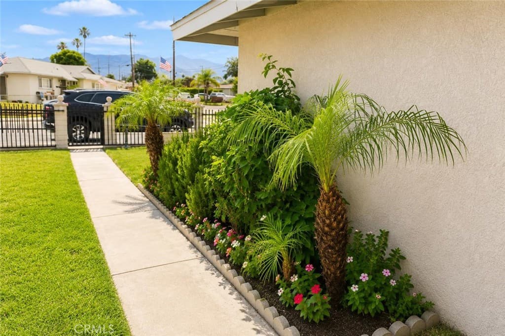 Home at 1134 Hermosa Avenue, Pomona — photo 4 of 12