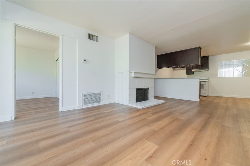 Condo at 23611 Golden Springs Drive I7, Diamond Bar — photo 4 of 12