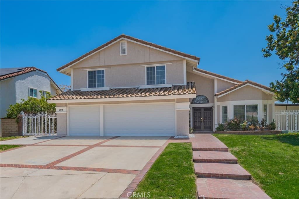 Home at 604 El Vallencito Drive, Walnut — photo 4 of 12
