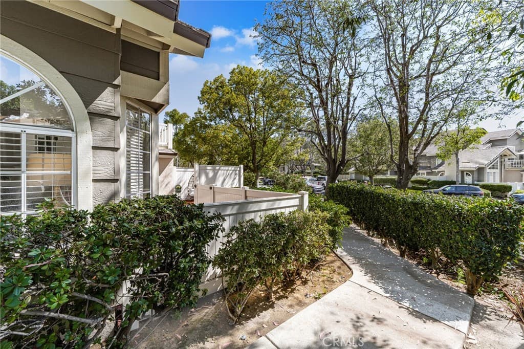 Condo at 20721 E Crest Lane B, Walnut — photo 3 of 12