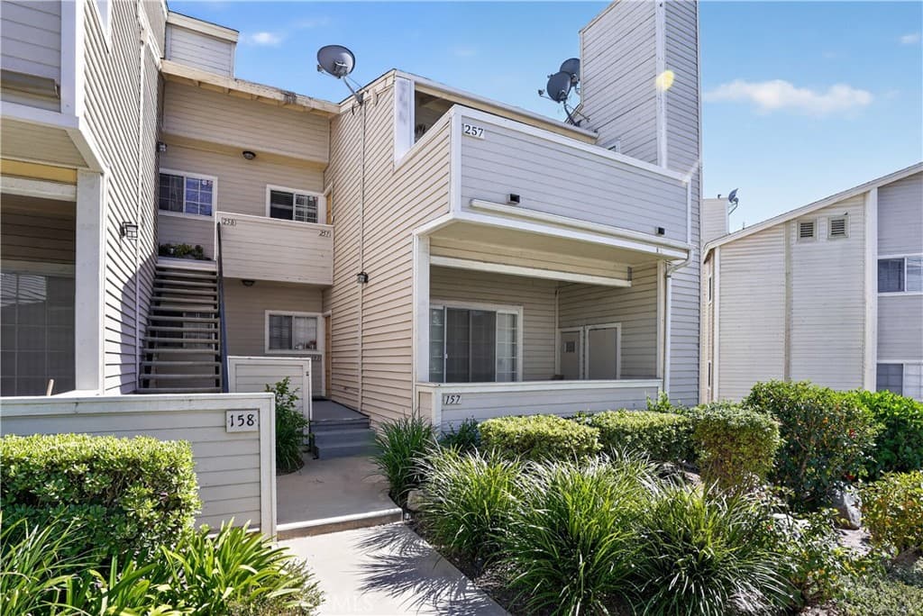 Condo at 777 S Citrus 157, Azusa — photo 2 of 12