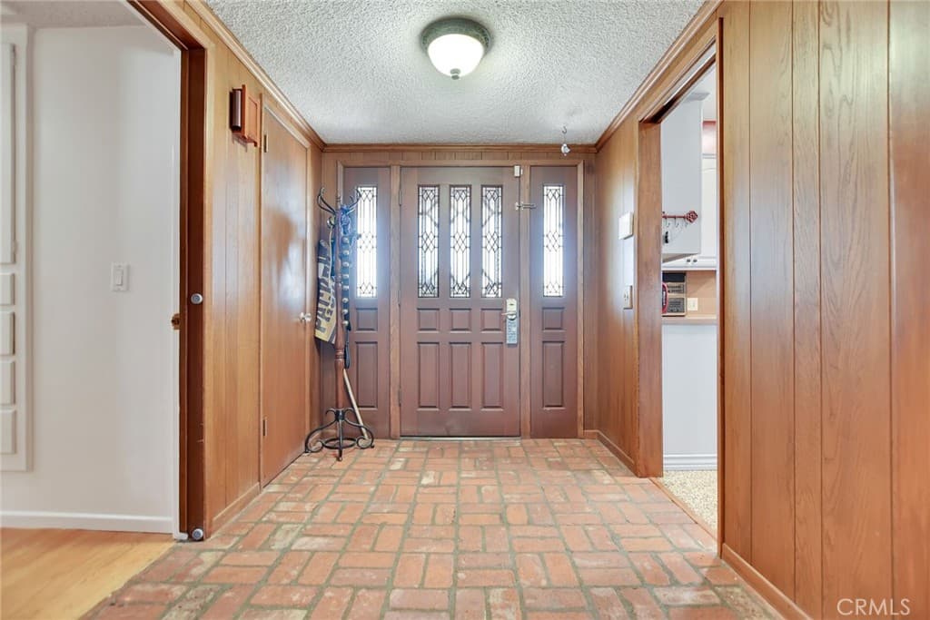 Home at 510 Fernshaw, La Verne — photo 11 of 12