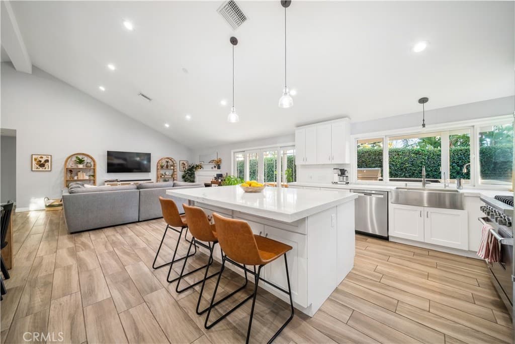 Home at 1814 Wicker Way, La Verne — photo 10 of 12