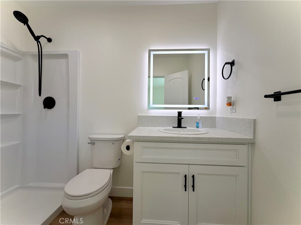 Home at 682 E La Verne Avenue, Pomona — photo 12 of 12