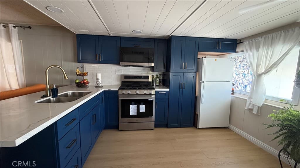 Home at 301 E Foothill Blvd 168, Pomona — photo 9 of 12