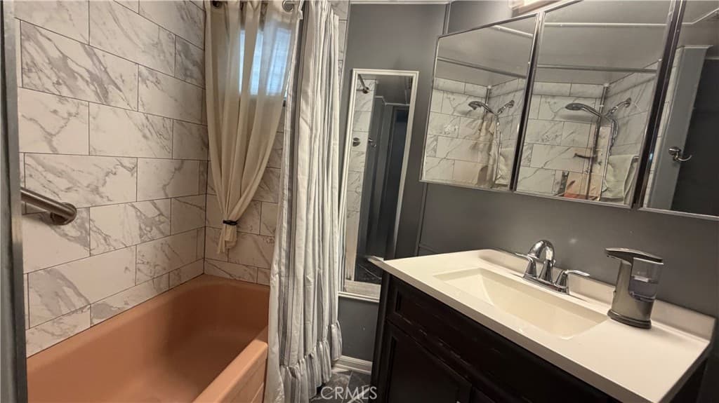Home at 301 E Foothill Blvd 168, Pomona — photo 10 of 12