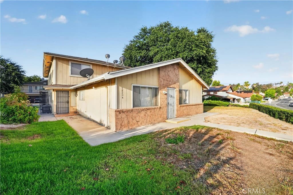 Condo at 18204 Via Calma 1, Rowland Heights — photo 3 of 12