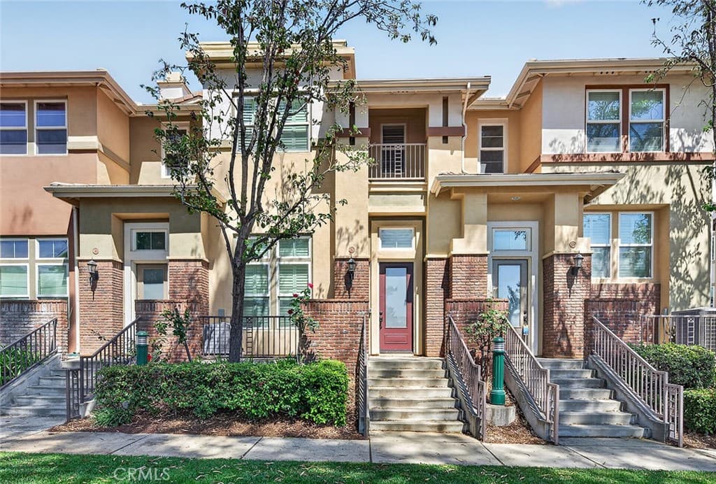 Townhouse at 182 Principia Court, Claremont — photo 1 of 12