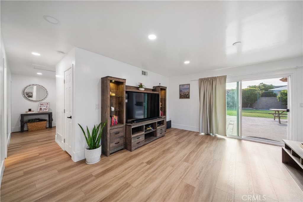 Home at 4908 N Glen Arden Avenue, Covina — photo 5 of 12