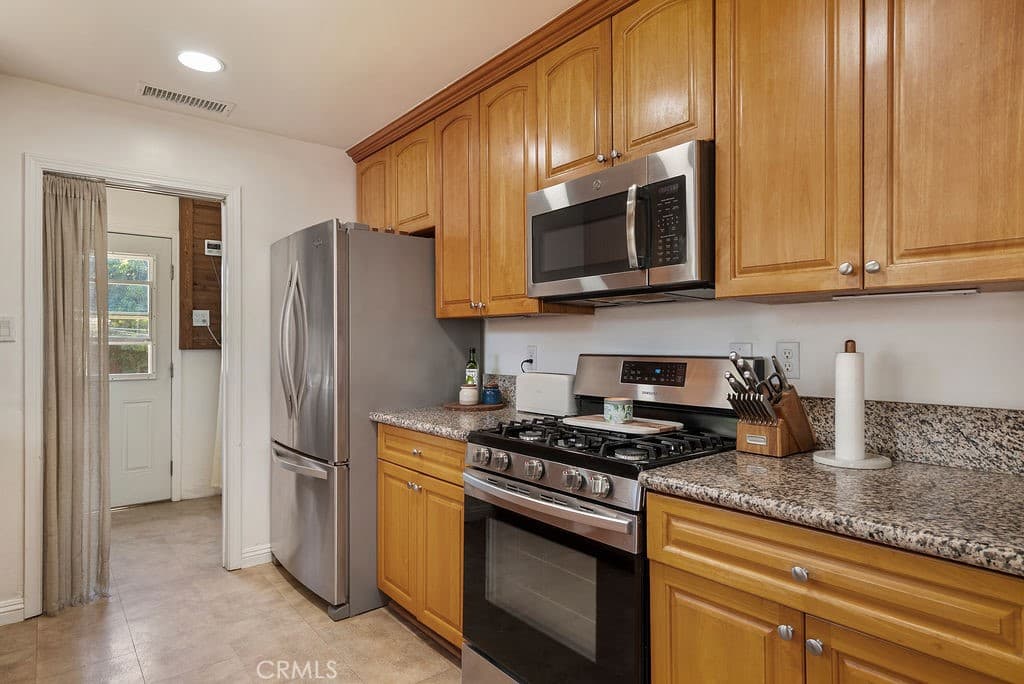 Home at 346 W Artesia, Pomona — photo 11 of 12