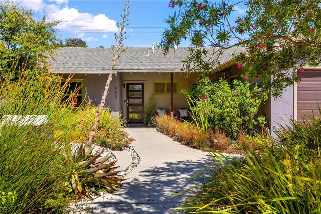Home at 480 Converse Avenue, Claremont — photo 2 of 12