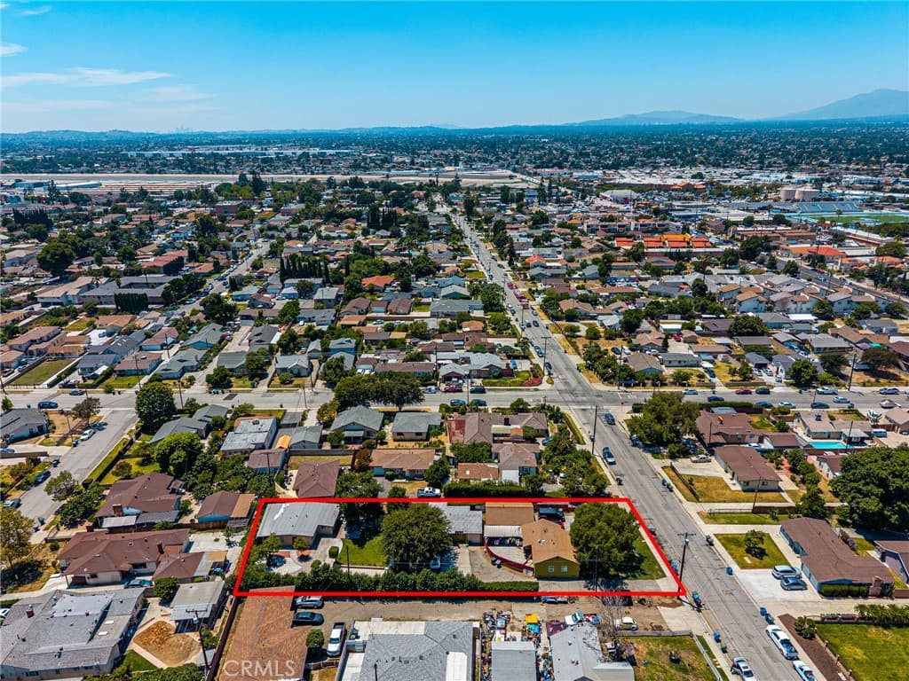 Multi-Family at 11318 Ranchito, El Monte — photo 5 of 12