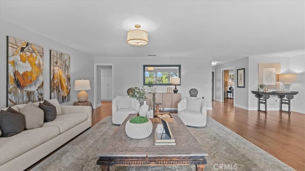 Home at 938 E Pomello Drive, Claremont — photo 11 of 12