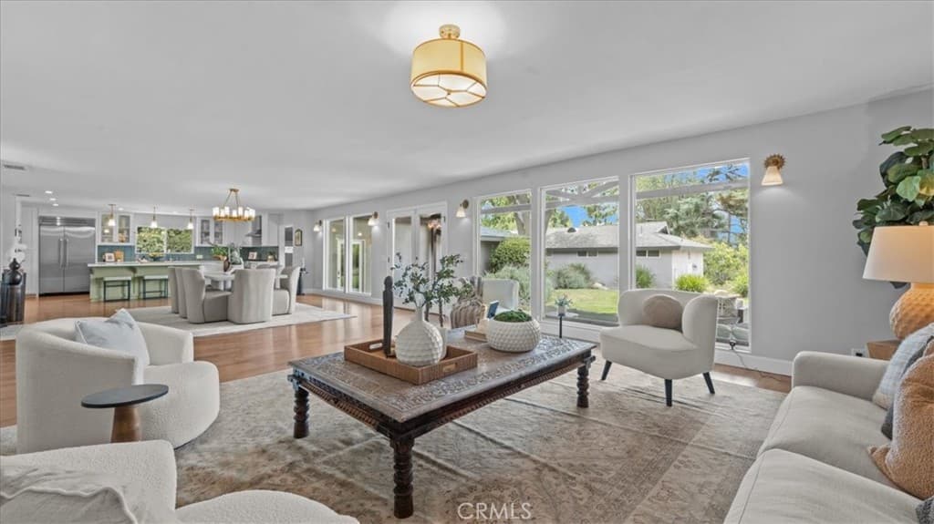 Home at 938 E Pomello Drive, Claremont — photo 12 of 12