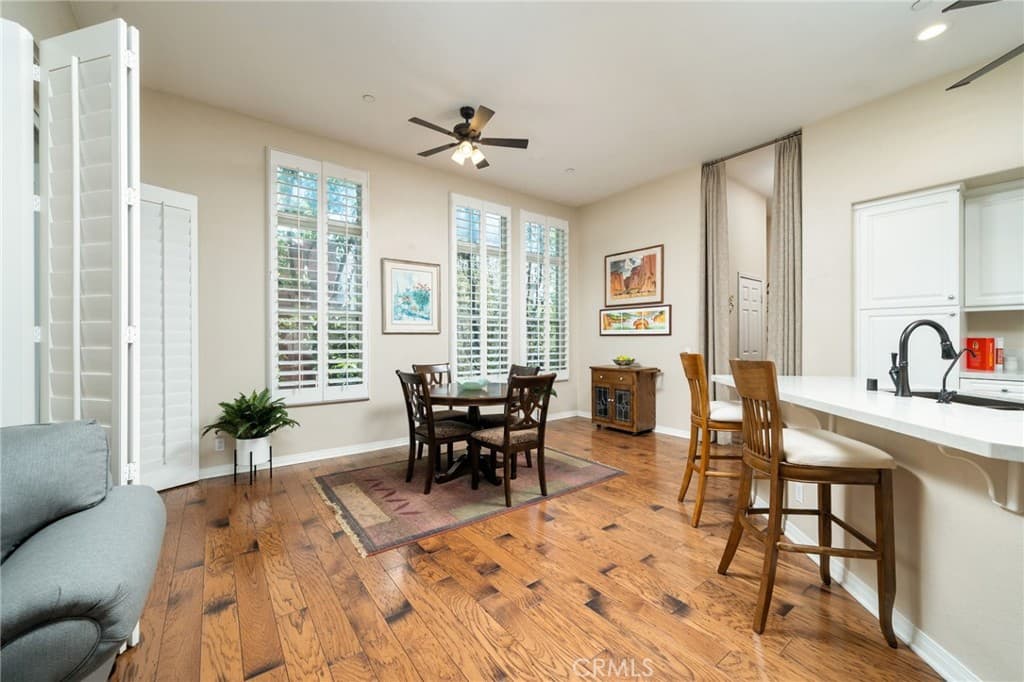 Condo at 704 W 1st Street, Claremont — photo 10 of 12