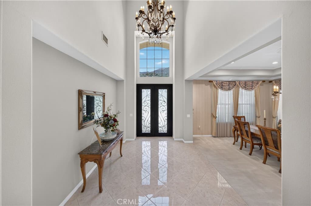 Home at 2560 Galicia, La Verne — photo 3 of 12