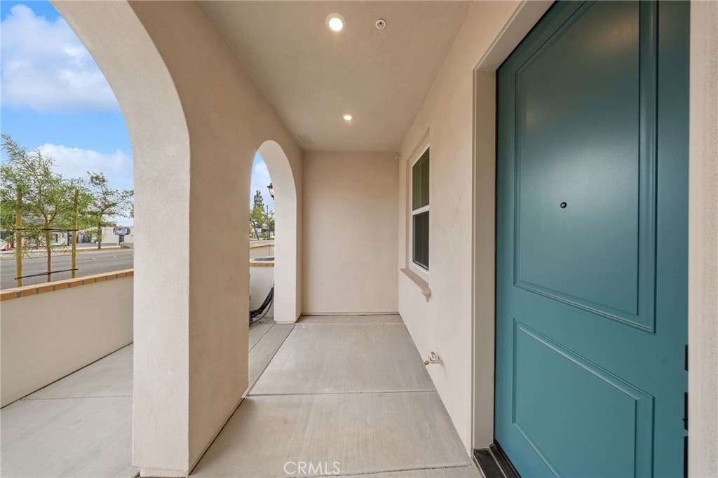 Townhouse at 731 E Route 66, Glendora — photo 6 of 12